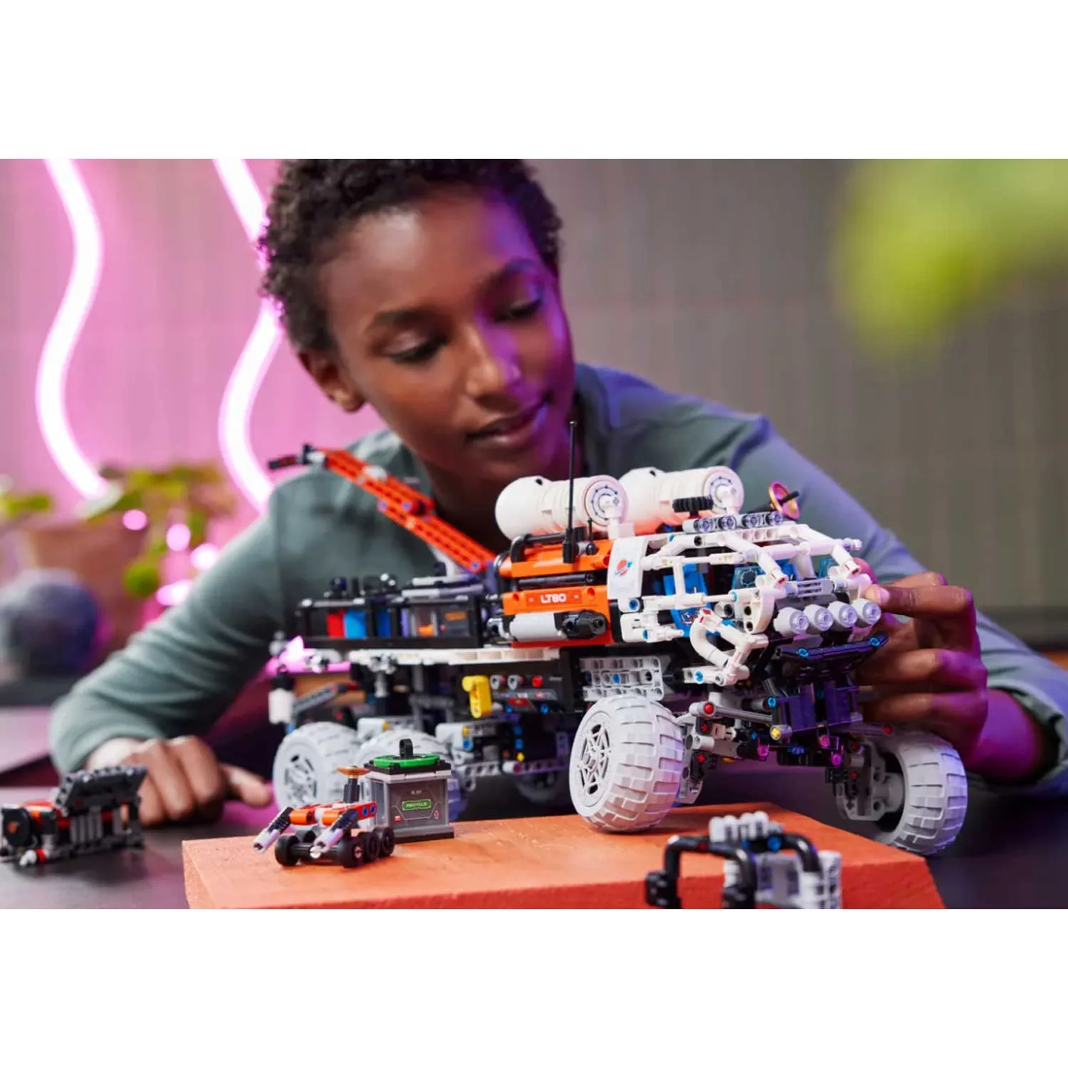 LEGO - Technic Rover Di Esplorazione Marziano 42180 - Image 12
