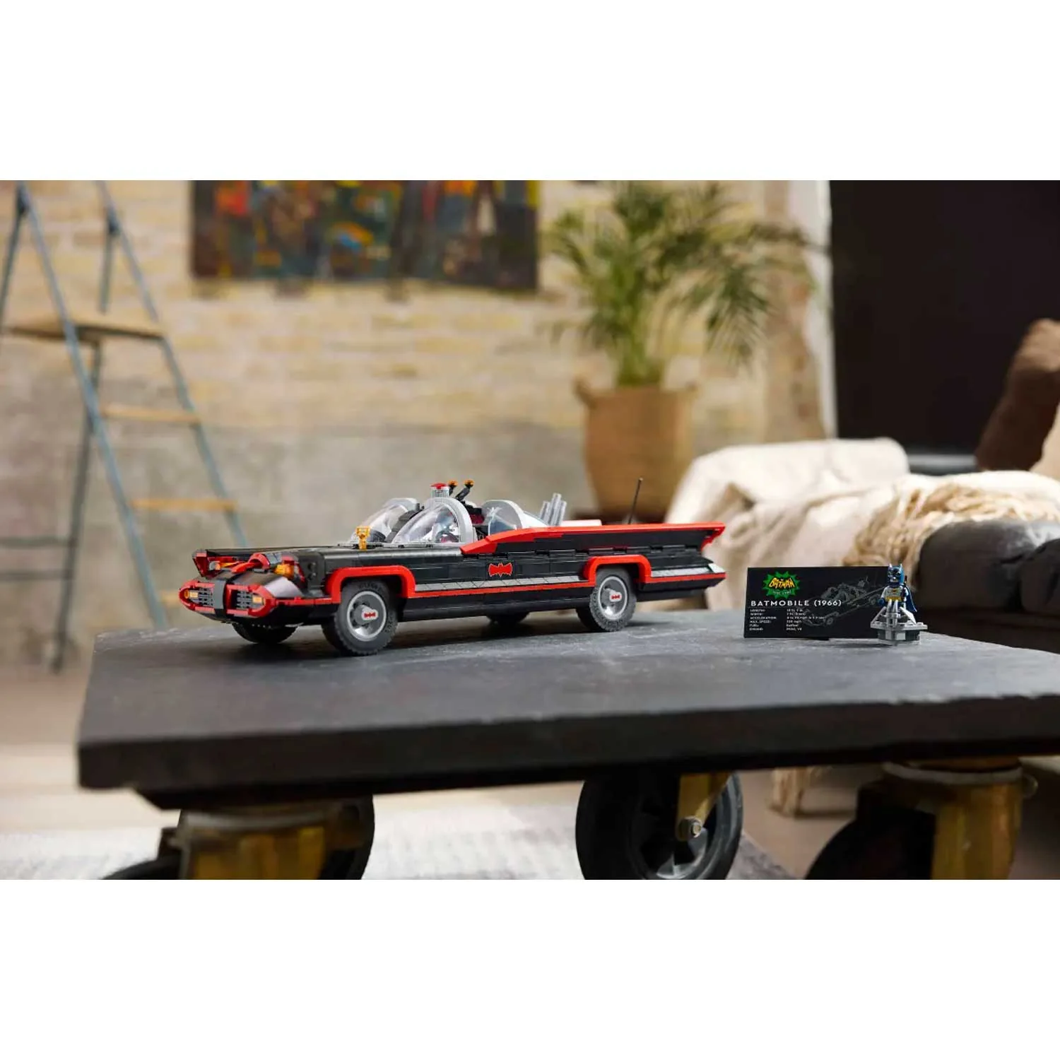LEGO - Batman Batmobile Classic TV Series 76328 - Image 10
