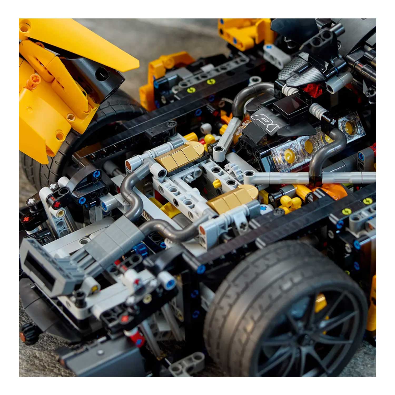 LEGO - Hypercar McLaren P1 42172 - Image 12