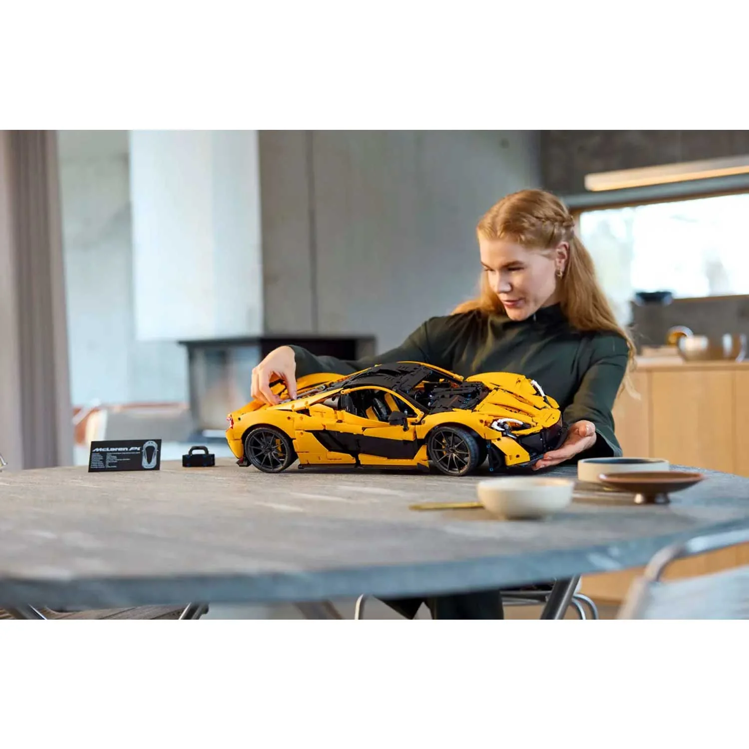 LEGO - Hypercar McLaren P1 42172 - Image 8