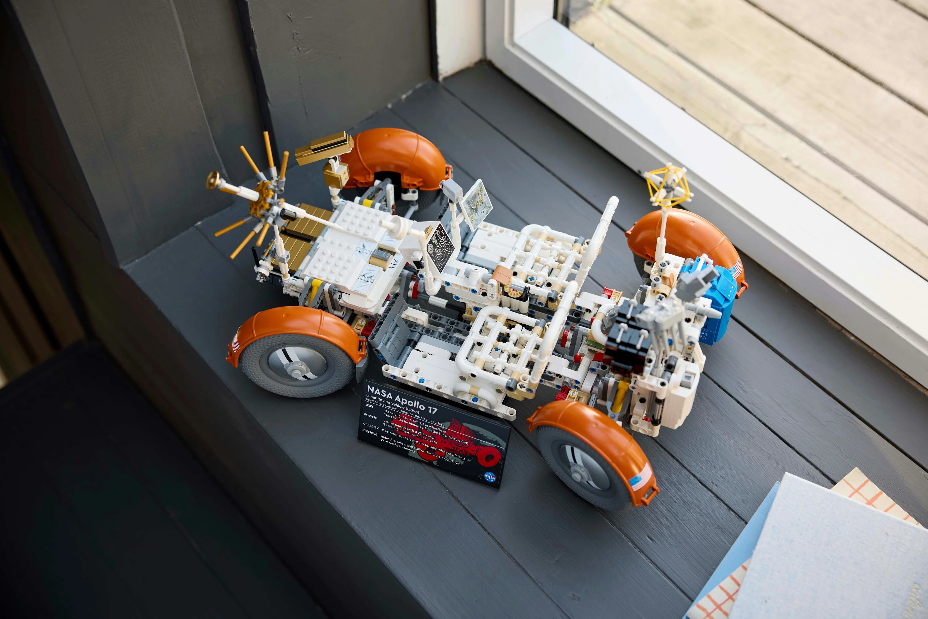 LEGO - Rover lunare NASA Apollo 42182 - Image 24