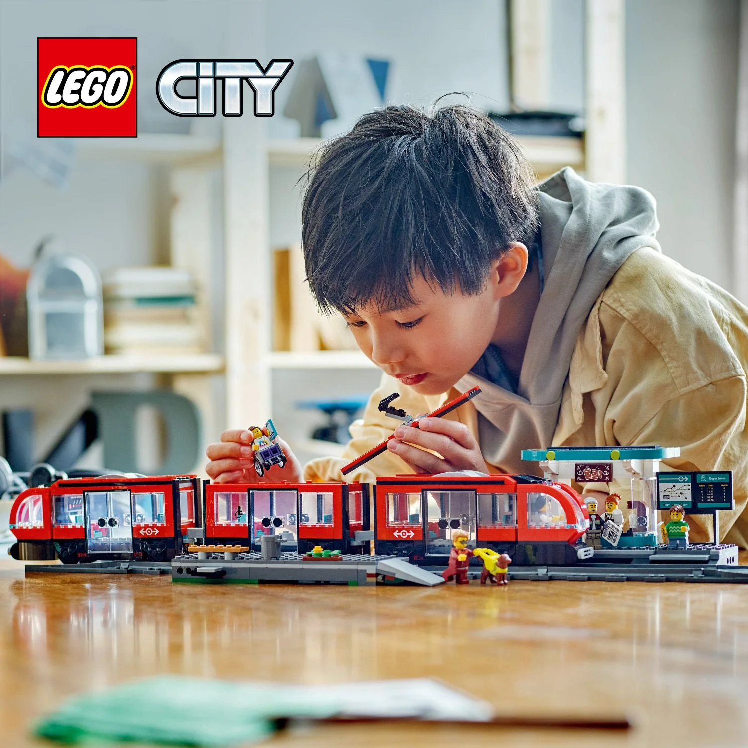 LEGO - Tram E Fermata Del Tram 60423 - Image 21